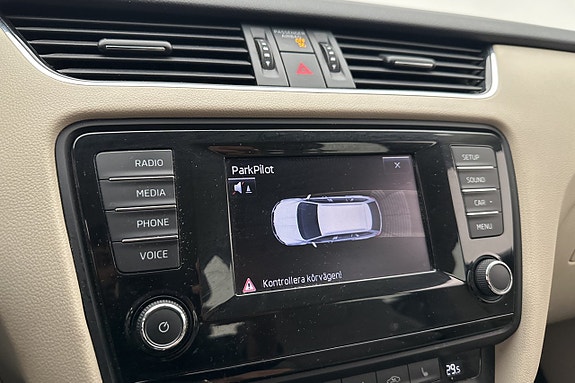 Skoda Octavia 16 of 24