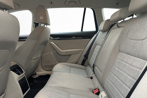 Skoda Octavia 11 of 24