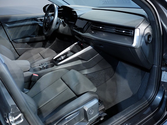 Audi A3 8 of 9