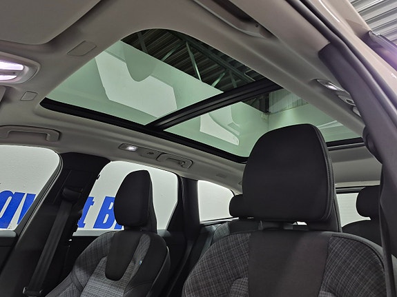 Volvo XC60 13 of 13