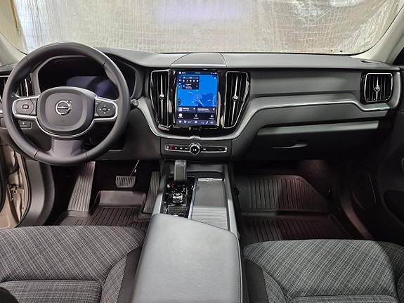 Volvo XC60 7 of 13