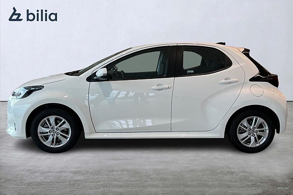 Toyota Yaris 3 of 21