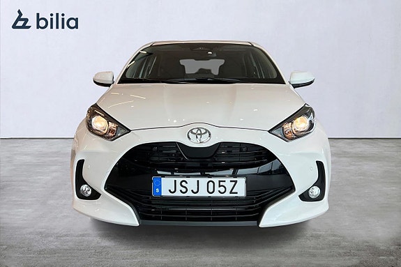Toyota Yaris 6 of 21