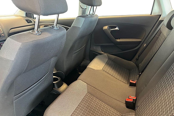 Volkswagen Polo 19 of 21