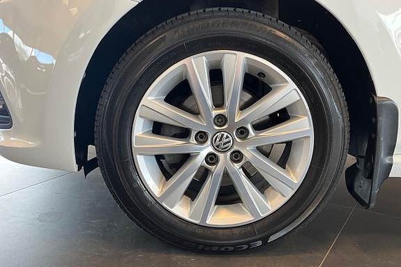 Volkswagen Polo 10 of 21
