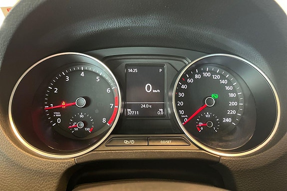 Volkswagen Polo 14 of 21