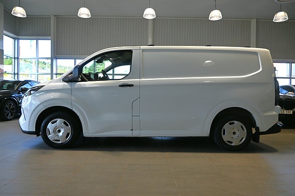 Ford Transit Custom 2 of 5