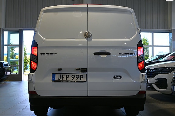Ford Transit Custom 4 of 5