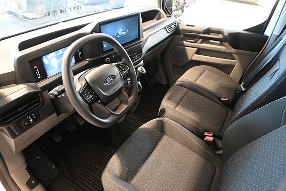 Ford Transit Custom 6 of 17