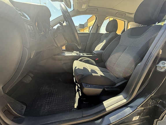 Citroen C4 11 of 13