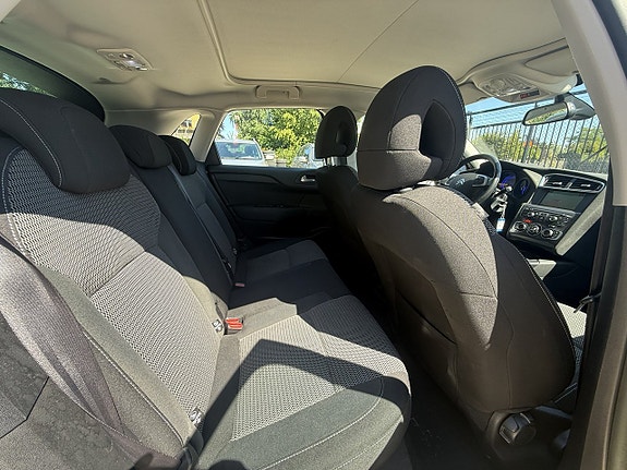 Citroen C4 12 of 13