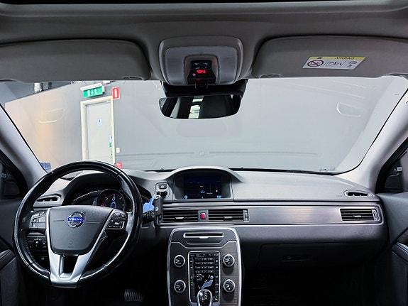 Volvo XC70 3 of 5