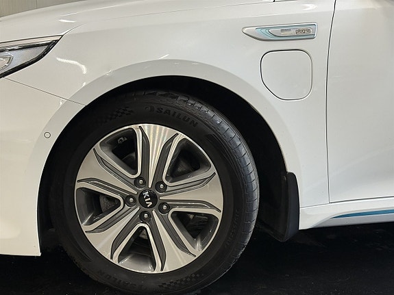 Kia Optima 2 of 5