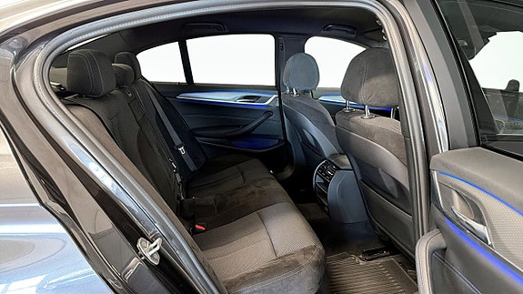 BMW 530e 5 of 5