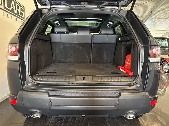 Land Rover Range Rover Sport 7 of 18
