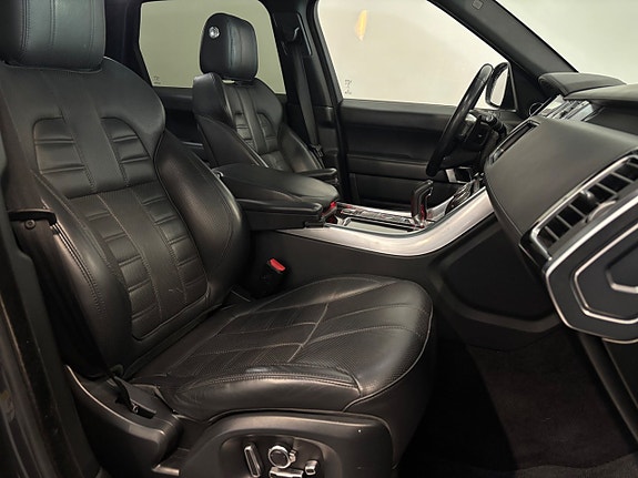 Land Rover Range Rover Sport 11 of 18