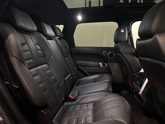 Land Rover Range Rover Sport 12 of 18