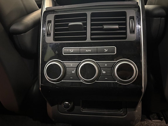 Land Rover Range Rover Sport 18 of 18