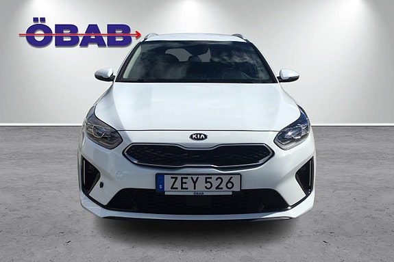 Kia Ceed 2 of 12