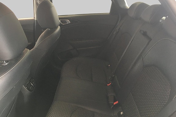 Kia Ceed 9 of 12