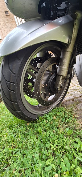 Yamaha FJR1300 3 of 8