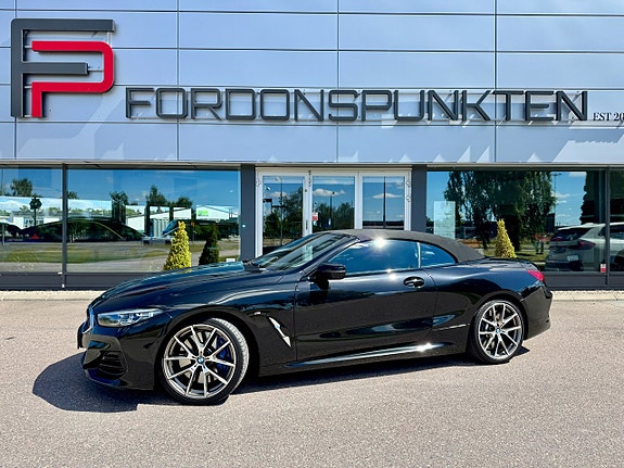 BMW M850i 2 of 5