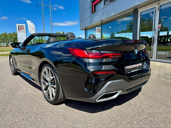 BMW M850i 5 of 5
