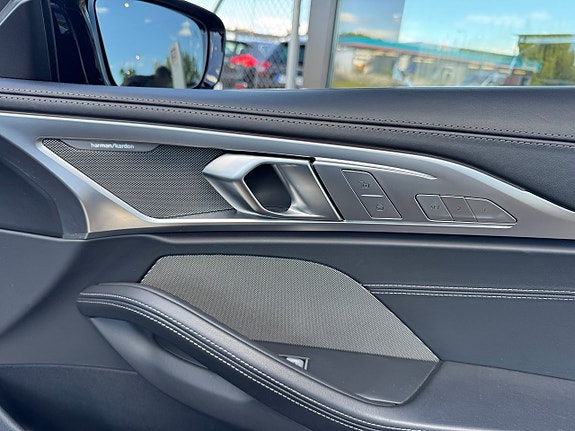 BMW M850i 21 of 21