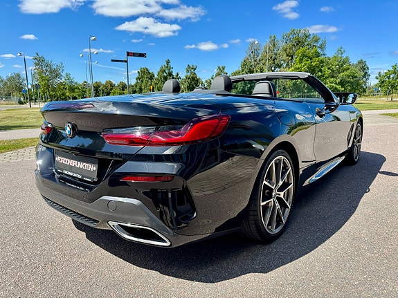 BMW M850i 7 of 21