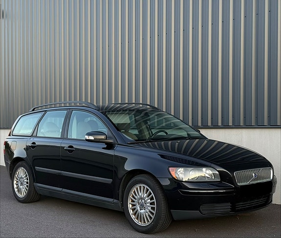 Volvo V50 5 of 5