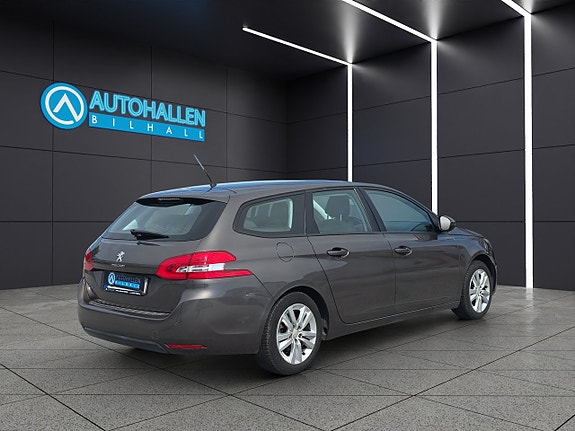 Peugeot 308 SW 5 of 5
