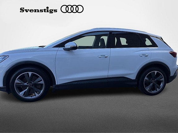 Audi Q4 e-tron 4 of 5