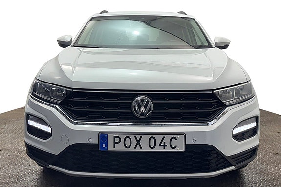 Volkswagen T-Roc 3 of 30