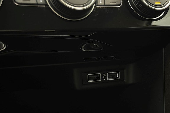 Volkswagen T-Roc 25 of 30