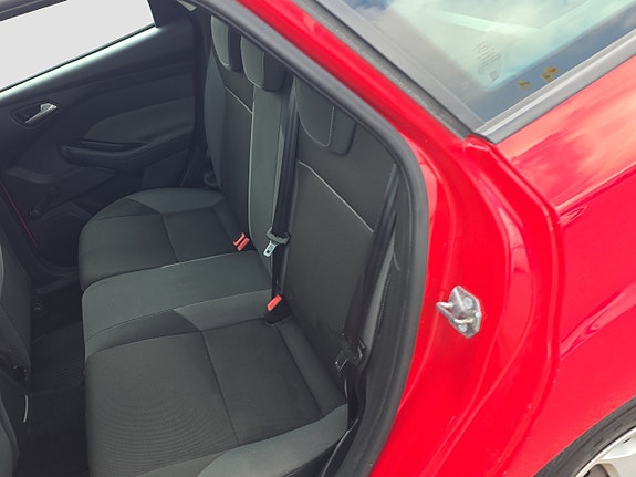 Ford Focus 11 of 12