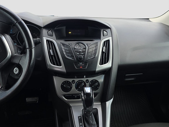 Ford Focus 10 of 12