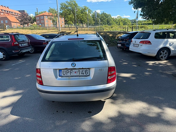 Skoda Fabia 3 of 5