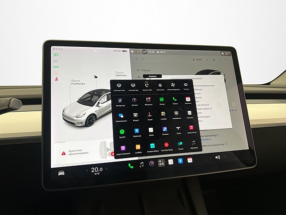 Tesla Model Y 24 of 30