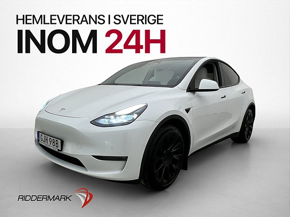 Tesla Model Y 4 of 30