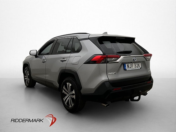Toyota RAV4 Plug-in Hybrid 5 of 5