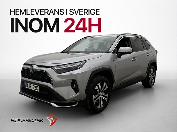Toyota RAV4 Plug-in Hybrid 3 of 5