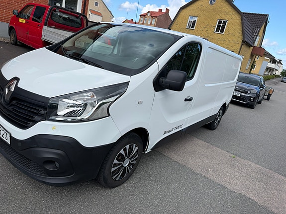 Renault Trafic 2 of 5