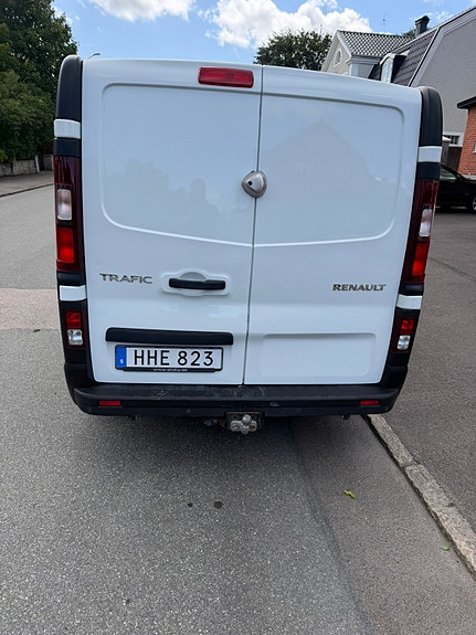 Renault Trafic 4 of 5