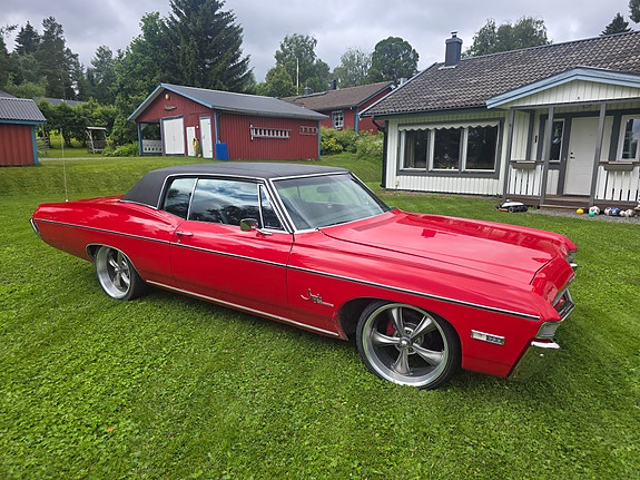 Chevrolet Impala 4 of 5
