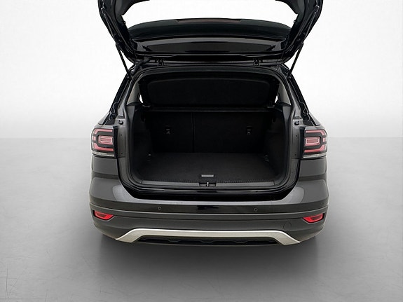 Volkswagen T-Cross 26 of 30