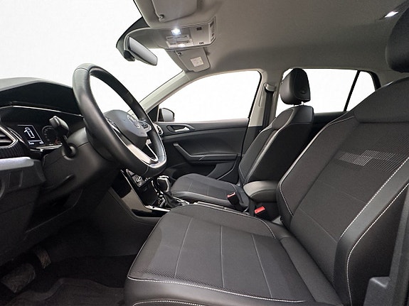 Volkswagen T-Cross 11 of 30
