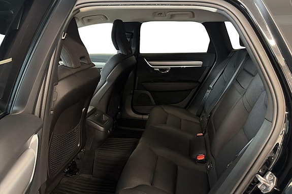 Volvo V90 10 of 19