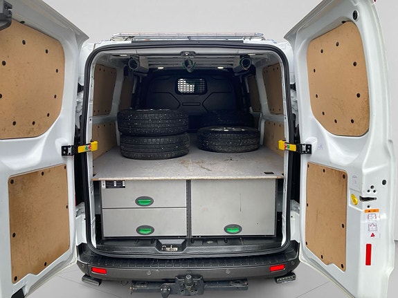 Ford Transit Custom 11 of 14