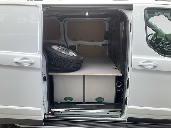 Ford Transit Custom 12 of 14