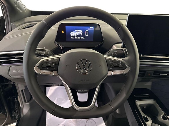 Volkswagen ID.4 7 of 14